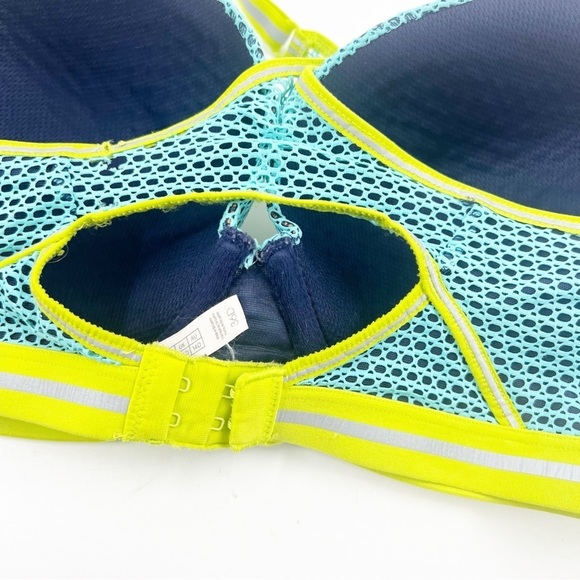 ✅ On Gossamer Active Uplift Push Up Plunge Bra 36D - Picture 5 of 8